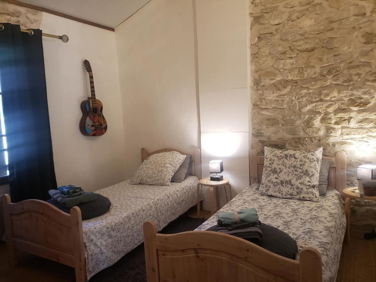 A De Vaucluse Apartment